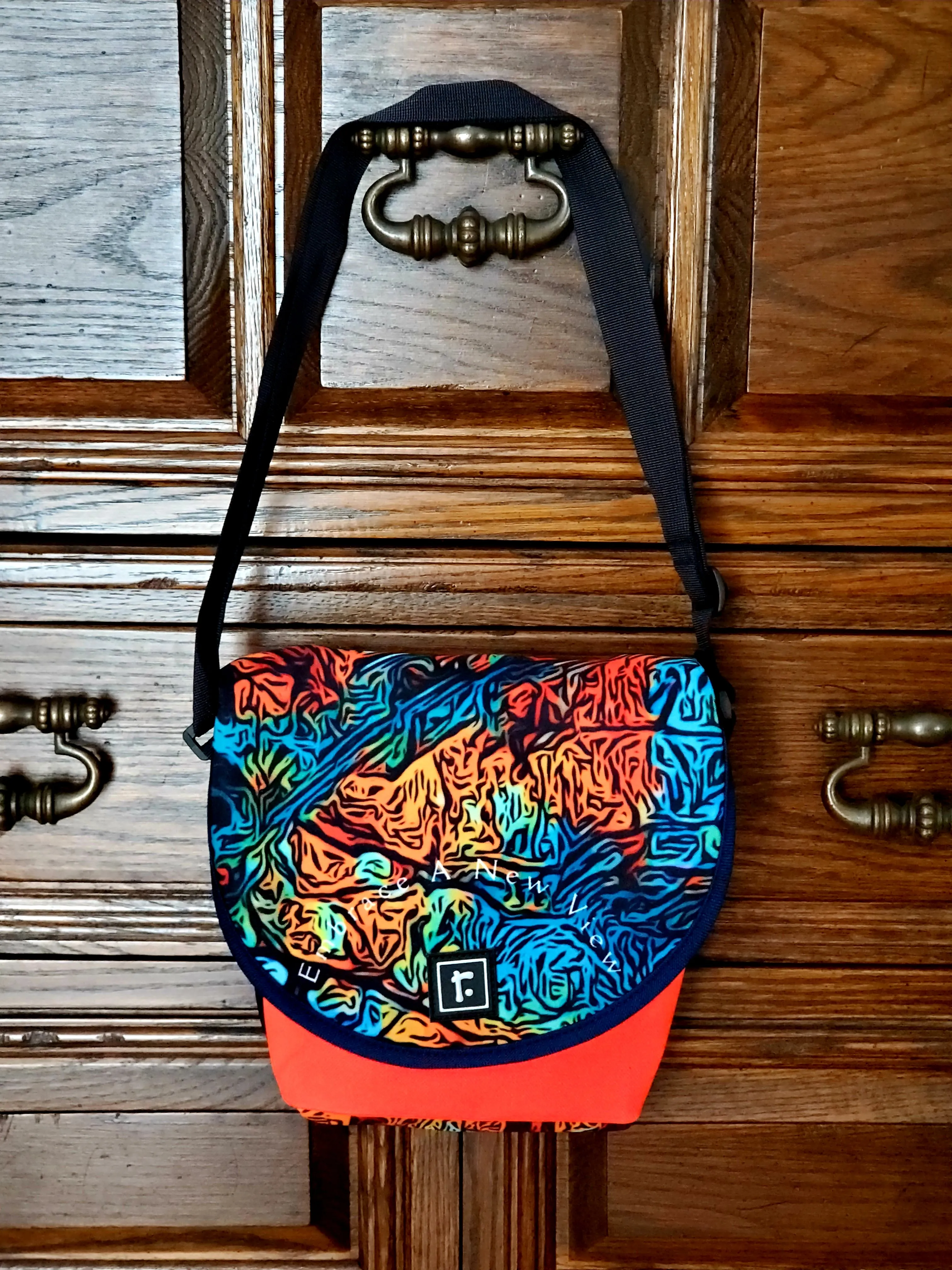 "Colorful Harmony" Small Messenger Bag