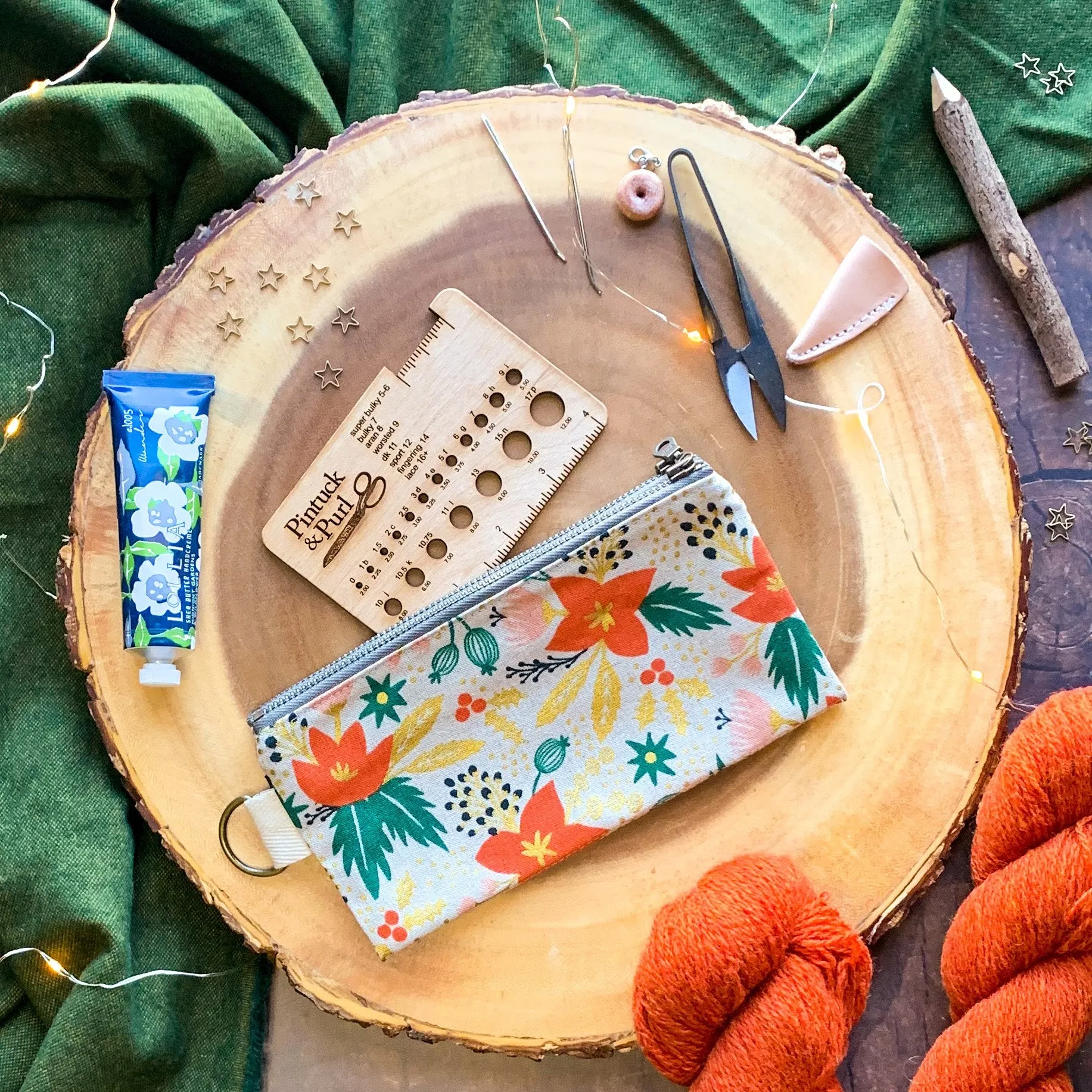 "Poinsettia*- Zippered Knitting Project Bag