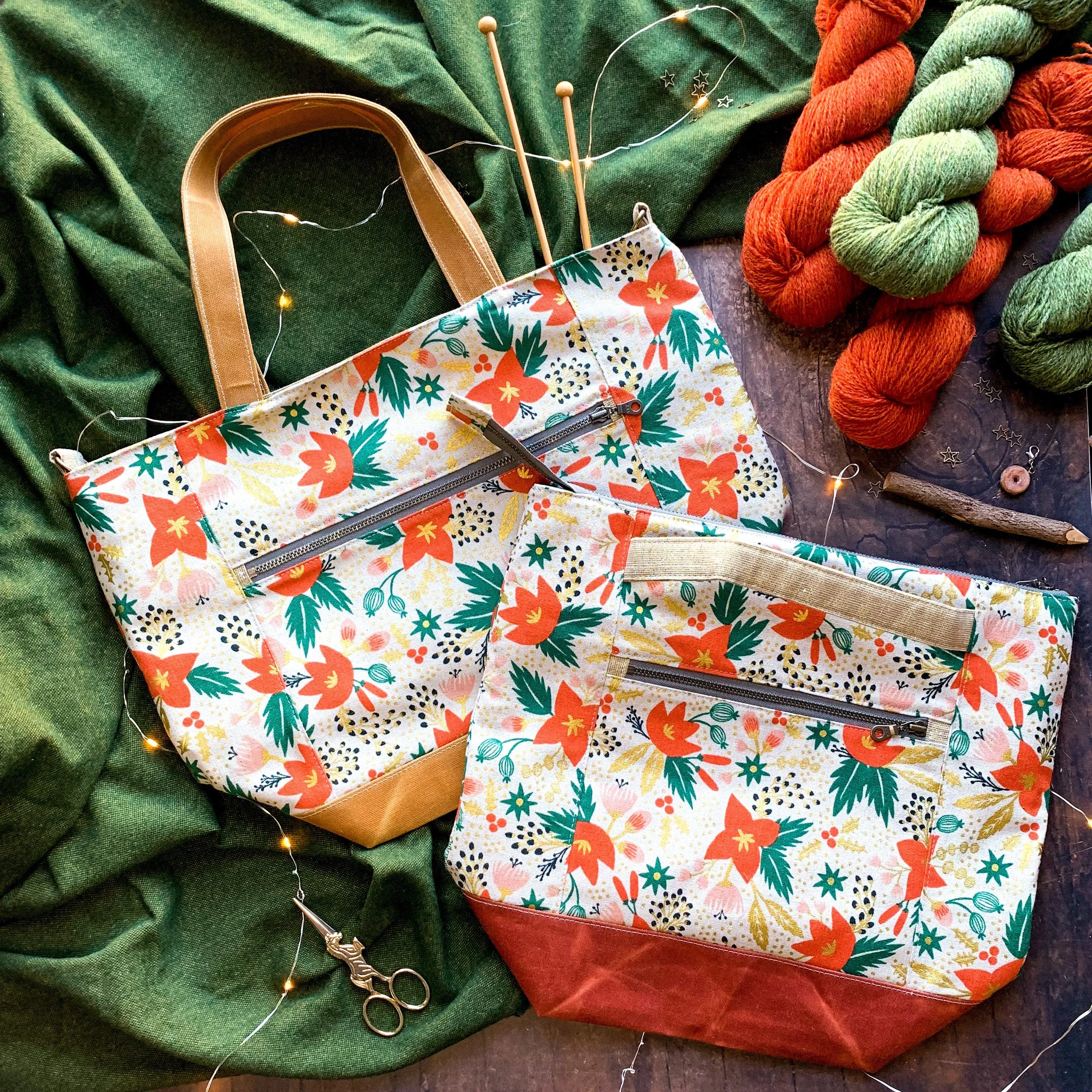 "Poinsettia*- Zippered Knitting Project Bag