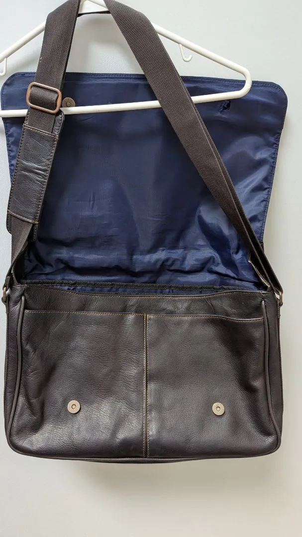 Reaction Kenneth Cole Brown Leather Messenger Bag