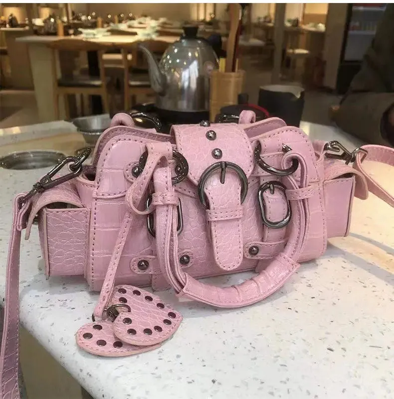 'Soft Lips' Y2k Pink Vintage Crossbody Bags