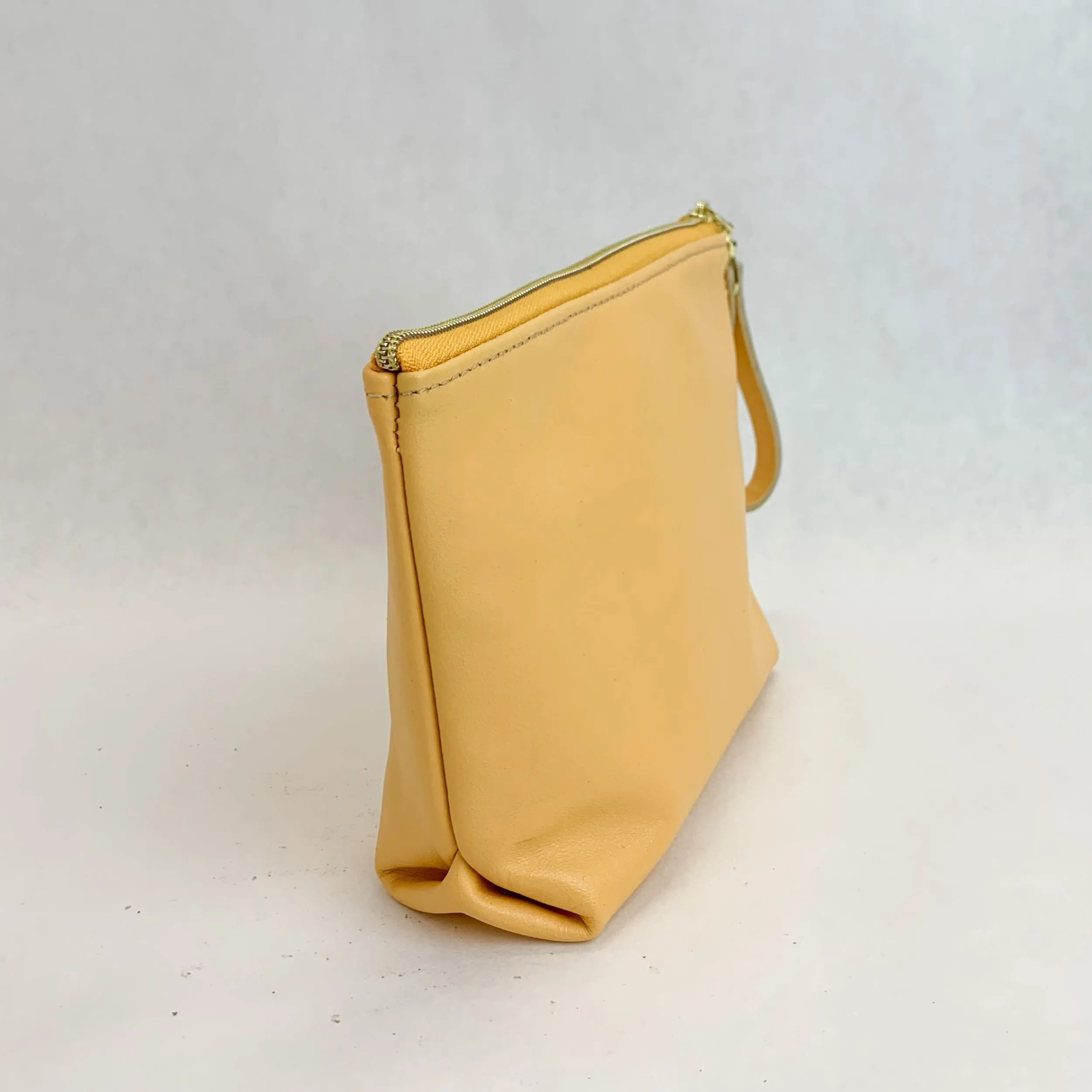 T5 Leather Cos Case in Calfskin