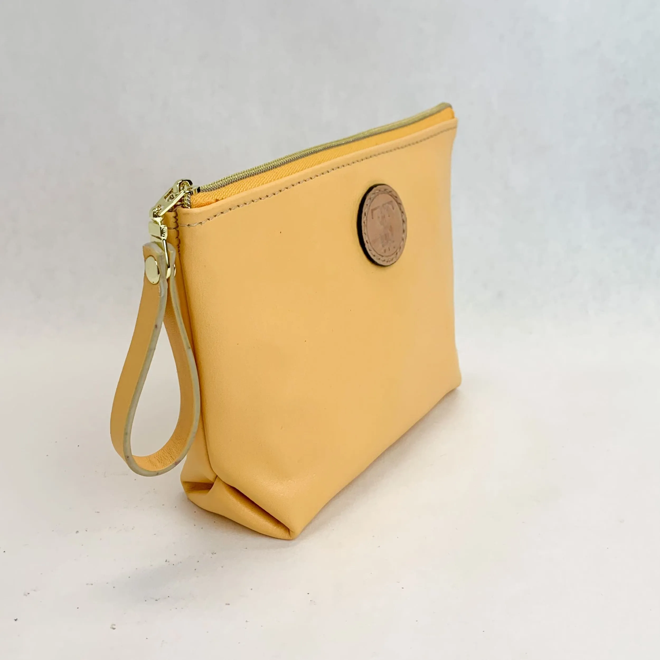 T5 Leather Cos Case in Calfskin