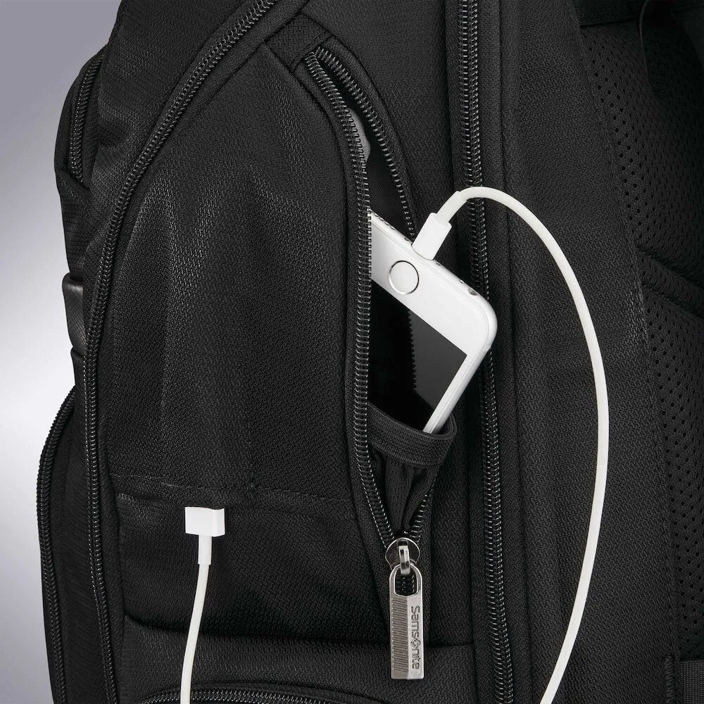 Tectonic 2 Sweetwater Backpack w/ USB (17")