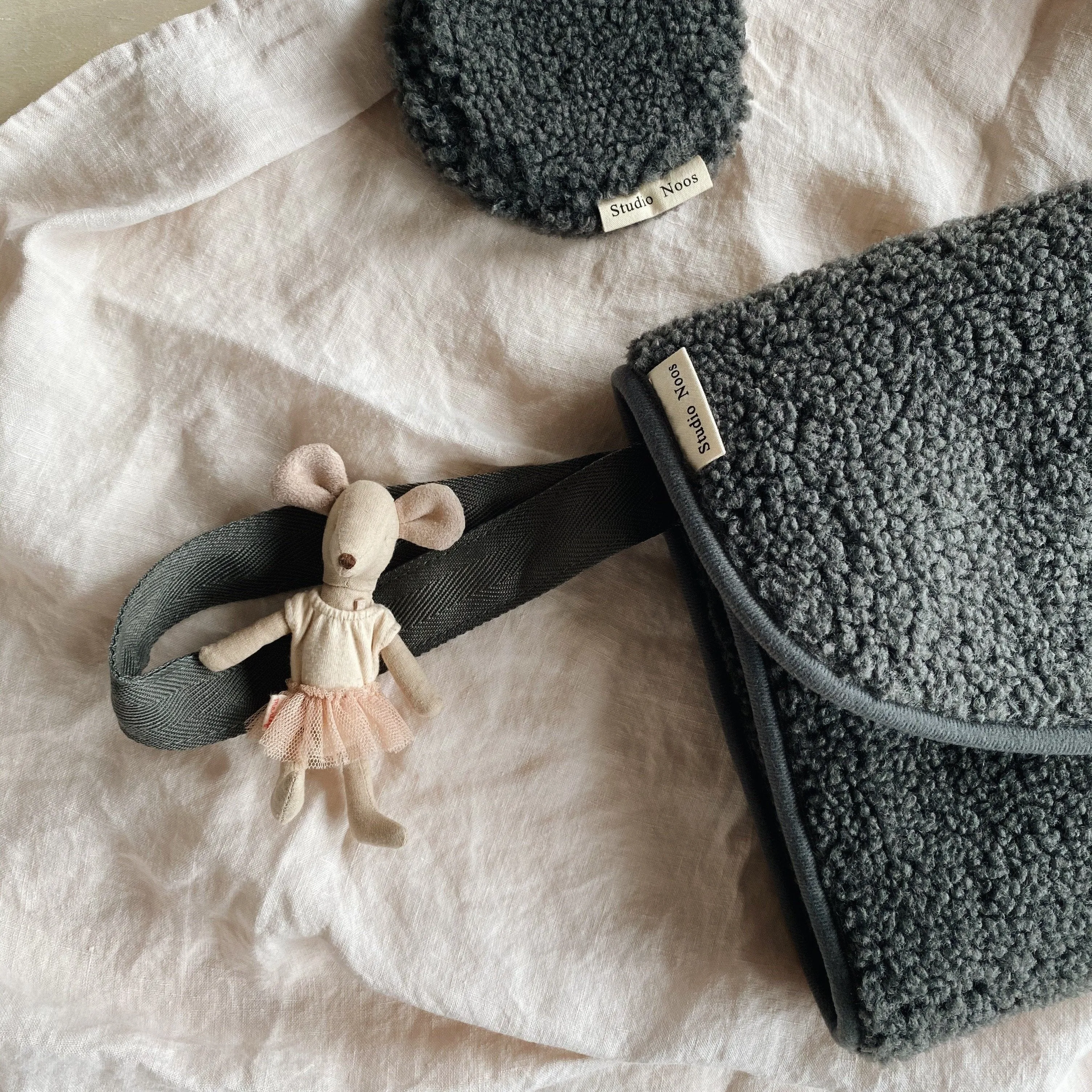 Teddy Easy-fold Changing Mat (Dark Grey)