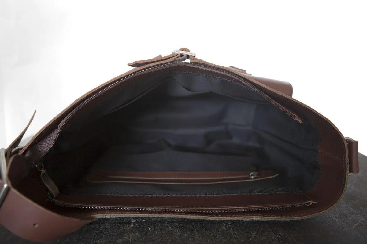 VIA I Messenger Bag - Army Green