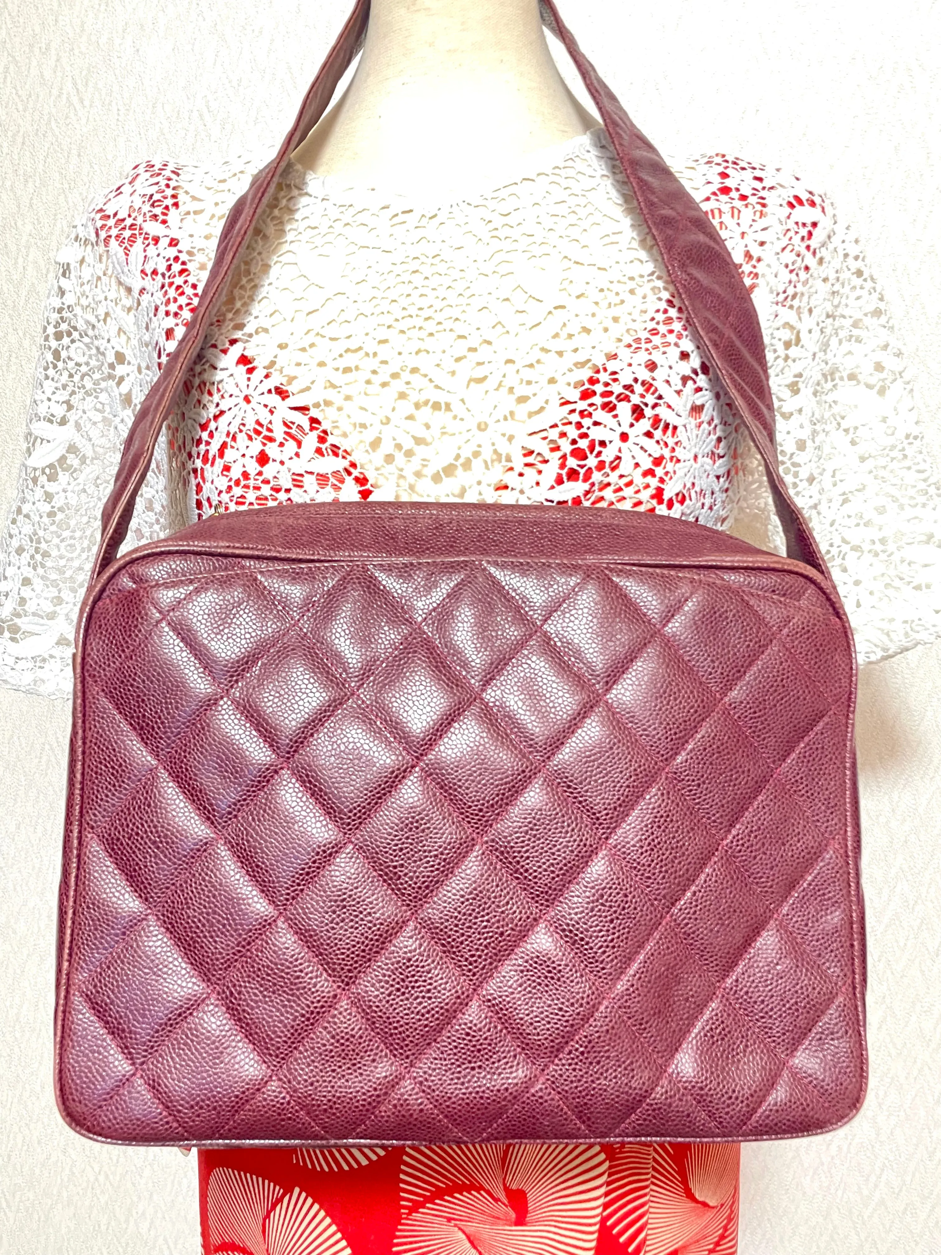Vintage CHANEL wine caviar leather messenger large, jumbo shoulder bag with golden CC ball charm. Classic purse for daily use. 060922ys