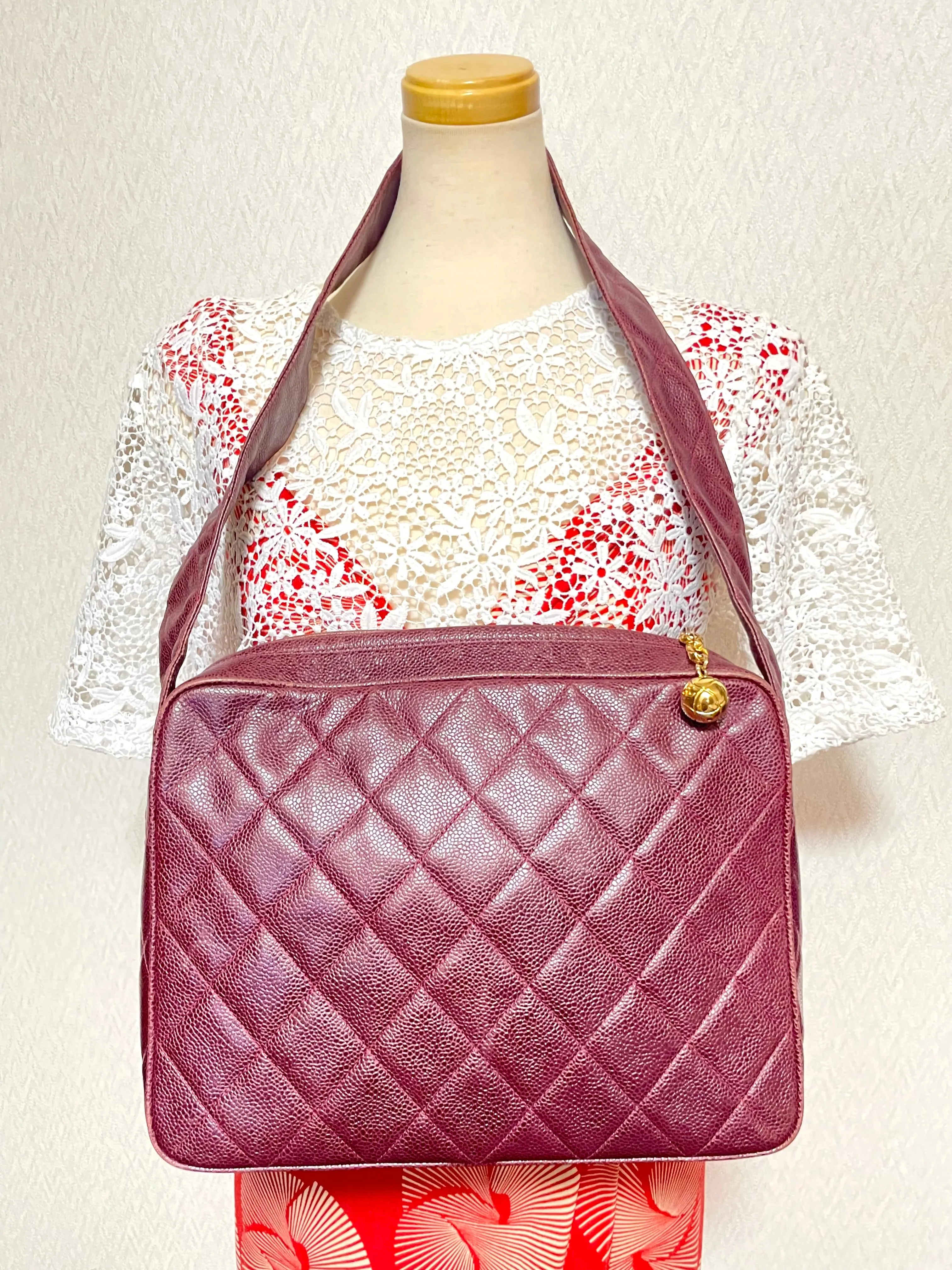 Vintage CHANEL wine caviar leather messenger large, jumbo shoulder bag with golden CC ball charm. Classic purse for daily use. 060922ys