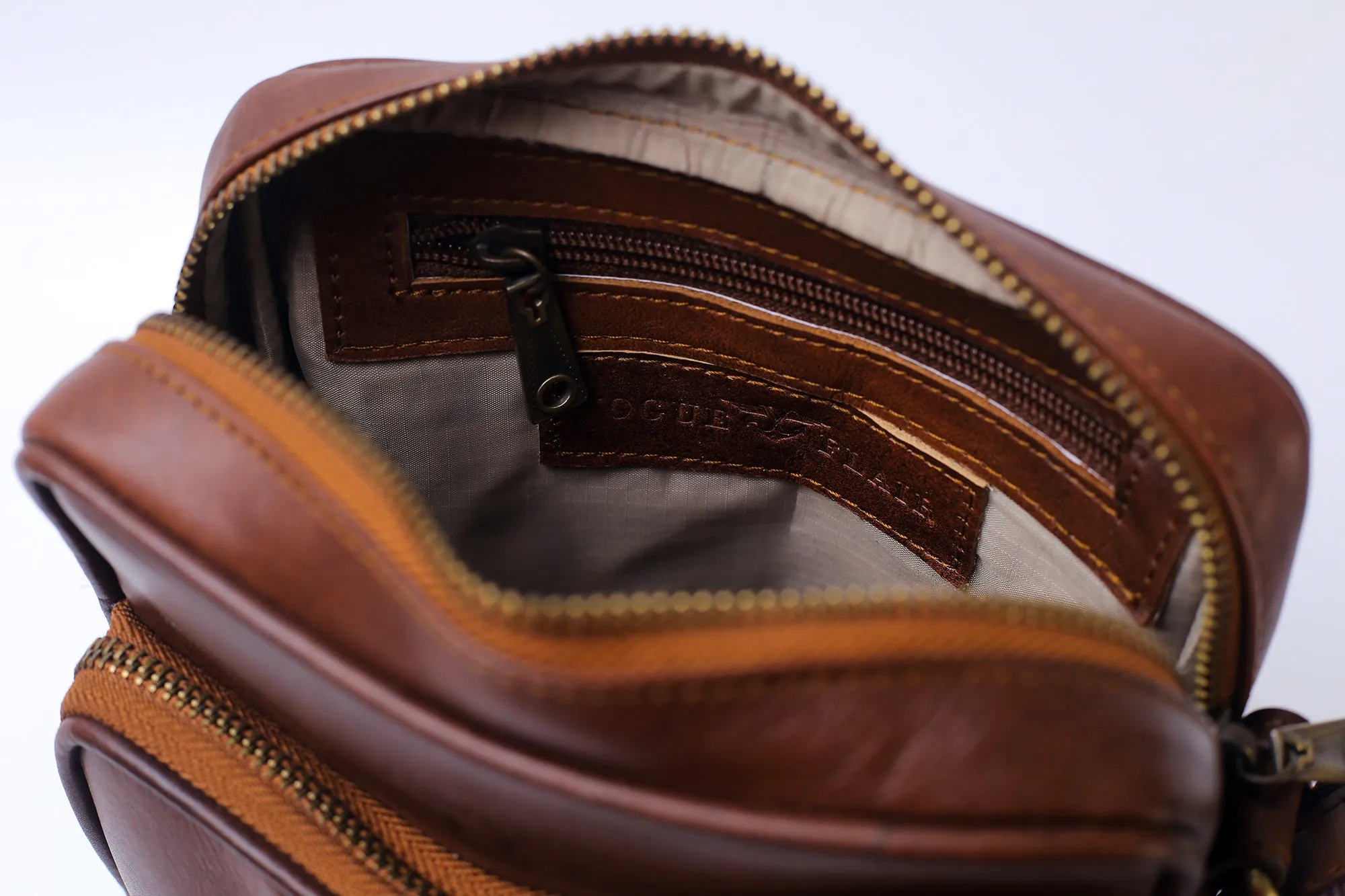 Vintage Hudson Messenger Bag