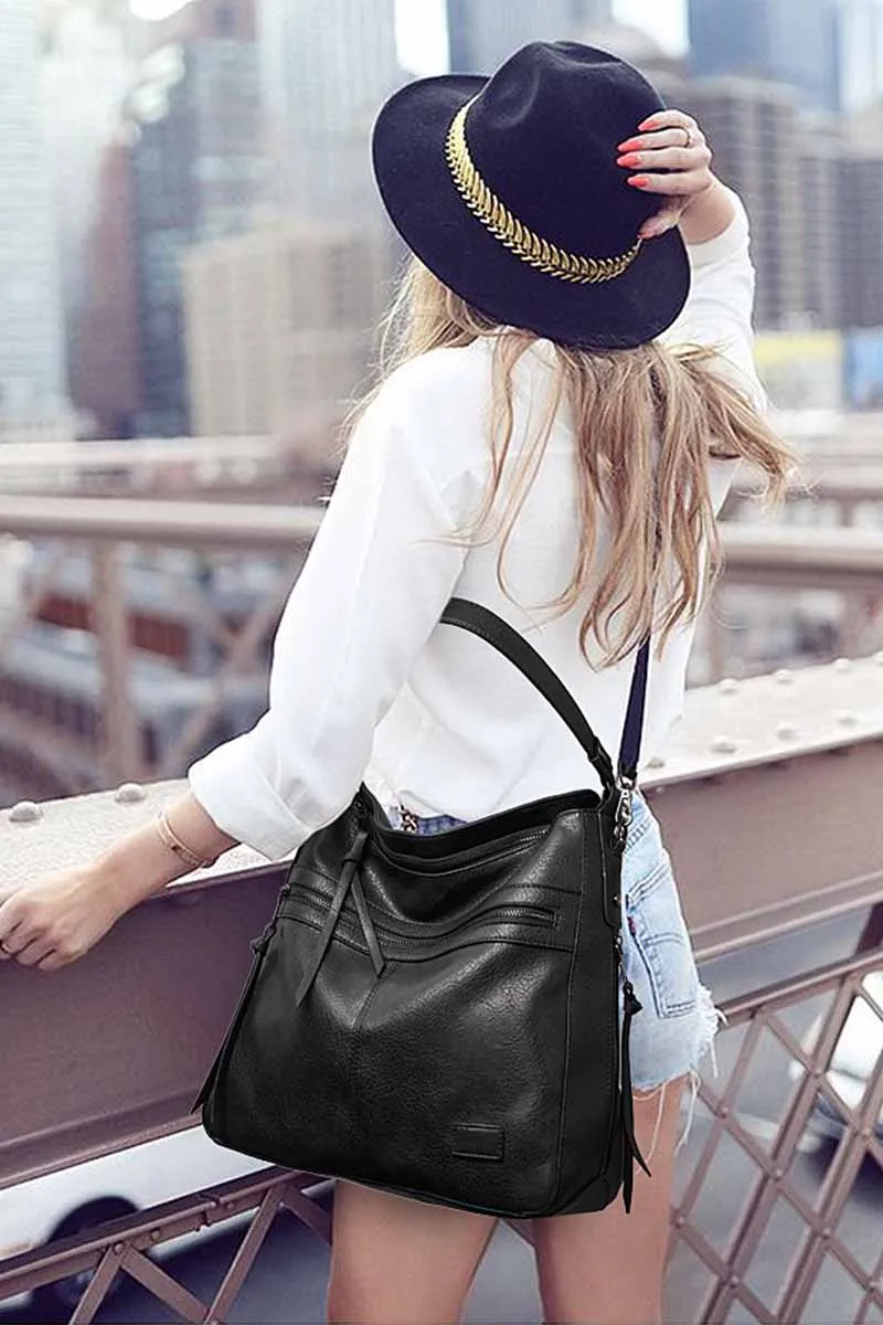 Vintage Shoulder Bag With Zipper And Tassel