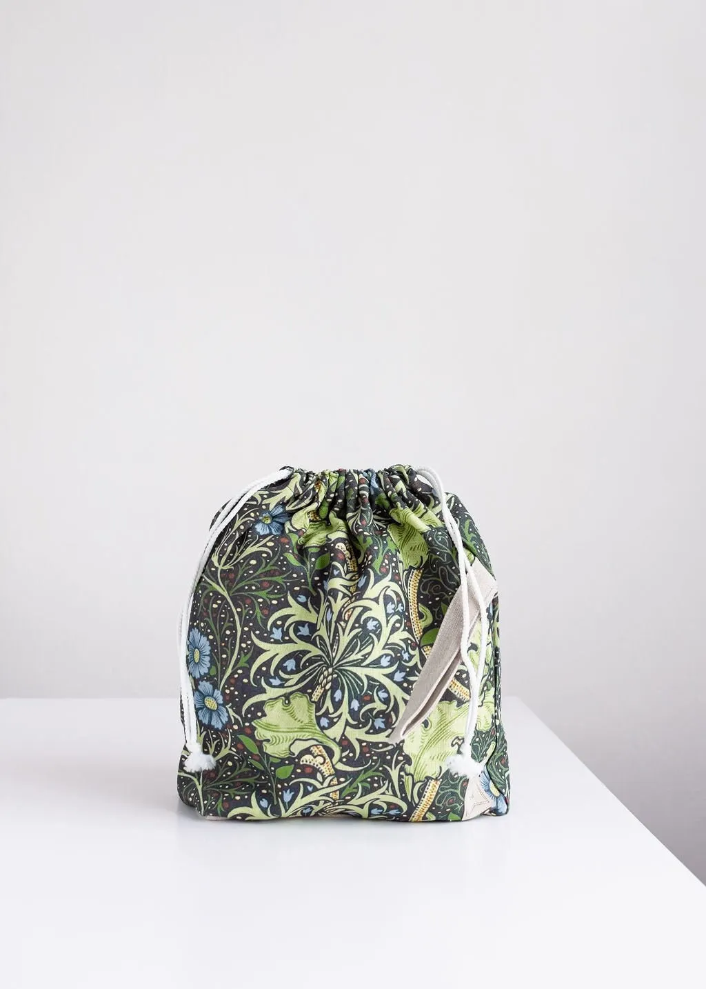 William Morris. Seaweed, Linen project bag, Knitting needle holder,  Knitting Project Bag. Drawstring. Size Large.
