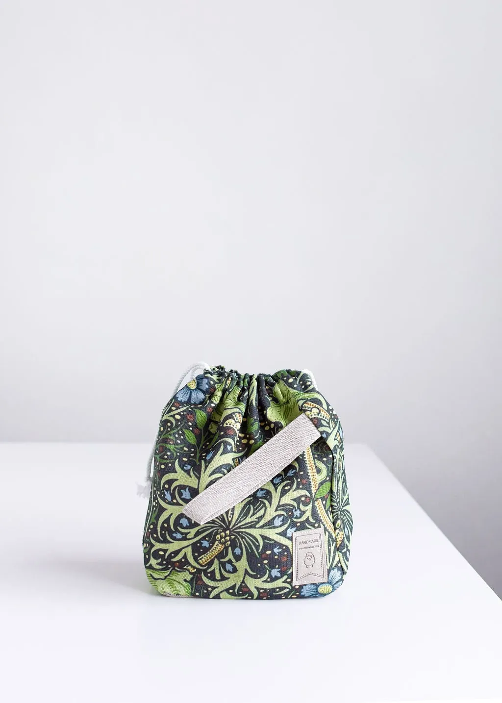 William Morris. Seaweed, Linen project bag, Knitting needle holder,  Knitting Project Bag. Drawstring. Size Large.