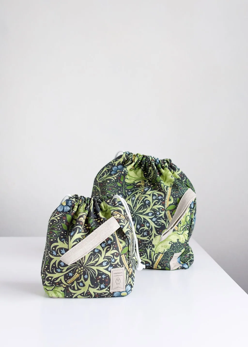 William Morris. Seaweed, Linen project bag, Knitting needle holder,  Knitting Project Bag. Drawstring. Size Large.