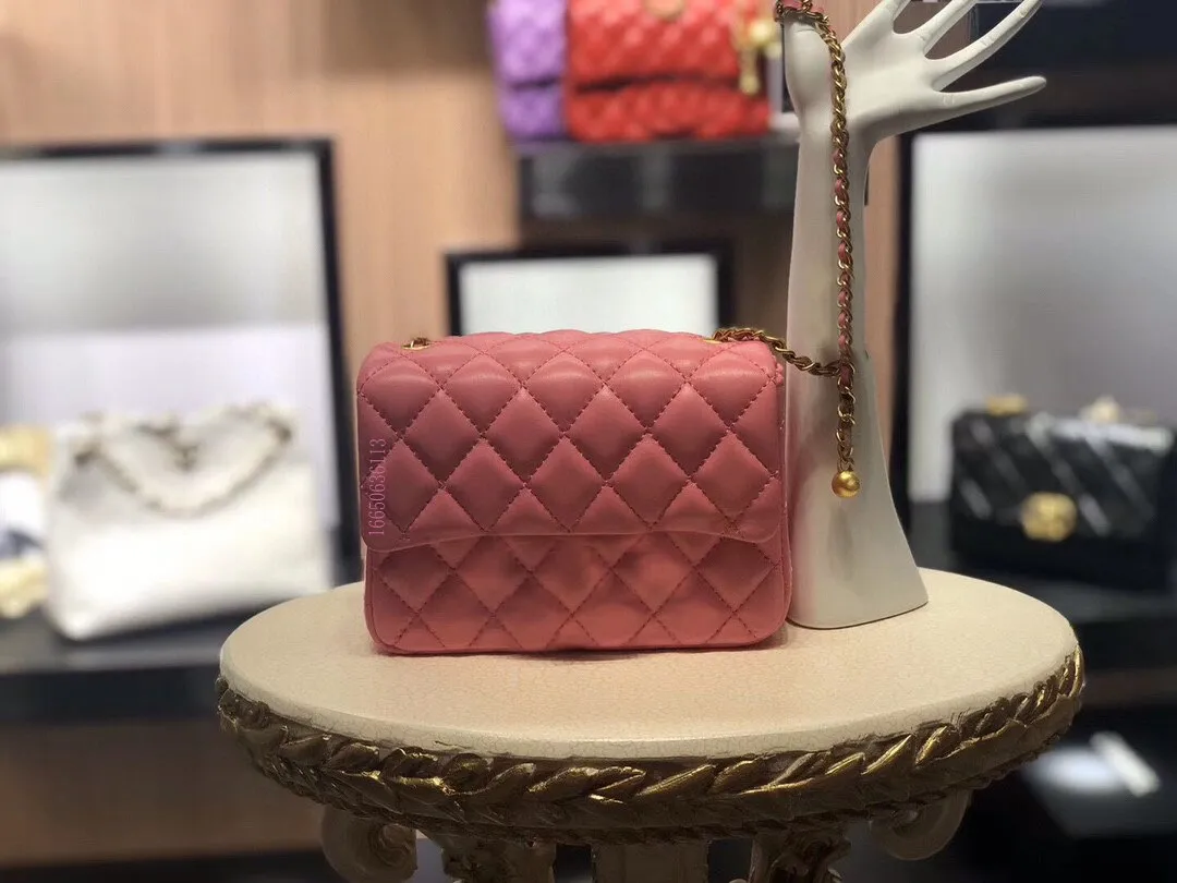 Women Classic Caviar Bag