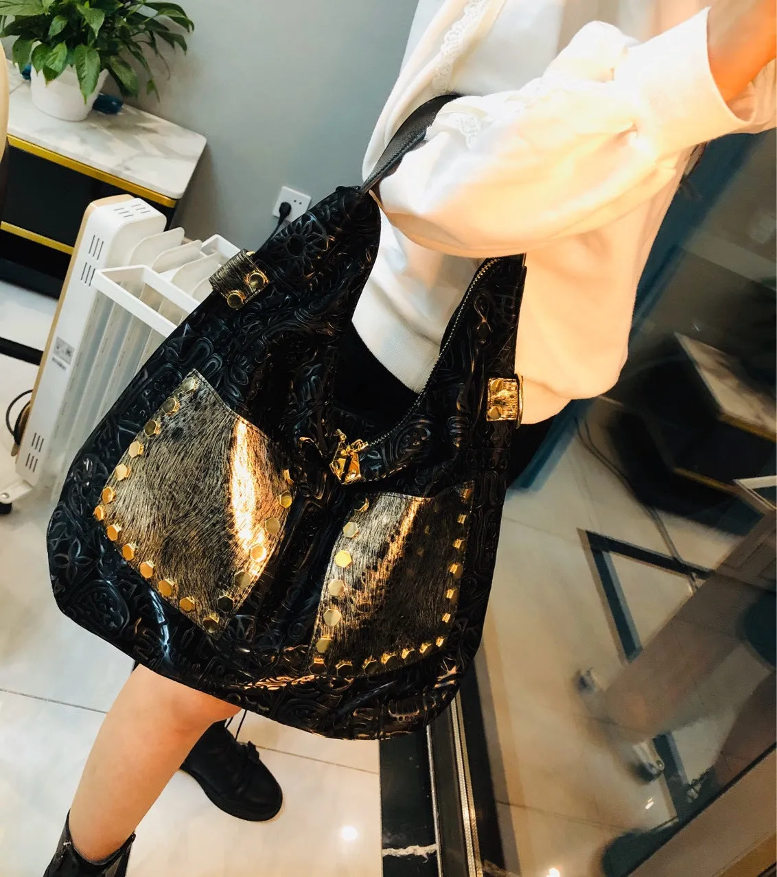 Women Vegan Leather Big Capacity Vest Shape Handbag